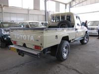 Toyota Land Cruiser V6 for sale in Botswana - 3
