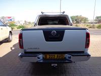 Nissan Navara 4.0 V6 for sale in Botswana - 5