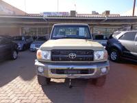 Toyota Land Cruiser 4.0 V6 for sale in Botswana - 1