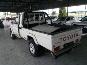 accident damaged Toyota Land Cruiser for sale in Botswana - 2