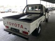accident damaged Toyota Land Cruiser for sale in Botswana - 4