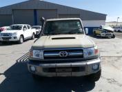 accident damaged Toyota Land Cruiser for sale in Botswana - 5
