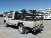 accident damaged Toyota Land Cruiser for sale in Botswana - 8