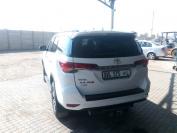damaged 2018 TOYOTA FORTUNER 2.4GD-6 RBk for sale in Botswana - 6