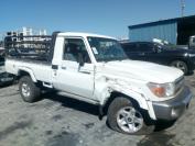 damaged Toyota Land Cruiser for sale in Botswana - 8