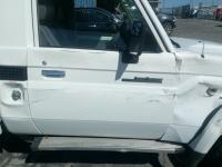 damaged Toyota Land Cruiser for sale in Botswana - 10
