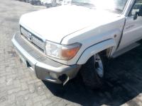 damaged Toyota Land Cruiser for sale in Botswana - 12