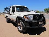 Toyota Land Cruiser V6 for sale in Botswana - 2