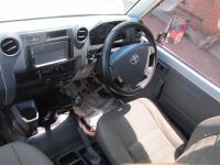 Toyota Land Cruiser V6 for sale in Botswana - 6