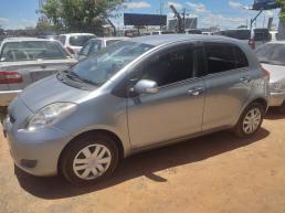 Toyota Vitz for sale in Botswana - 2