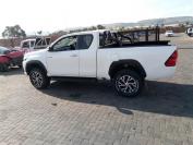  Used 2016 Toyota hilux 2.8 GD-6 raider 4X4 for sale in Botswana - 5