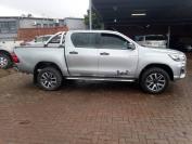 Used 2018 TOYOTA HILUX 2.8 GD-6 RAIDER 4X4 for sale in Botswana - 9