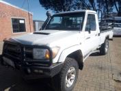  Used damaged 2014 TOYOTA LAND CRUISER 79 4.5D for sale in Botswana - 1