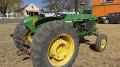  Used John Deere 1640 Tractor Tractors for sale in Botswana - 4