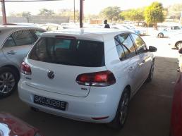 Volkswagen Golf 6 for sale in Botswana - 2