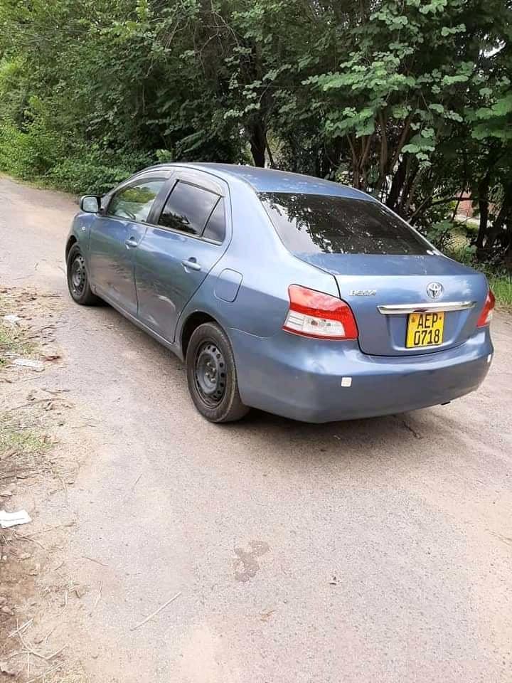 Toyota belta багажник