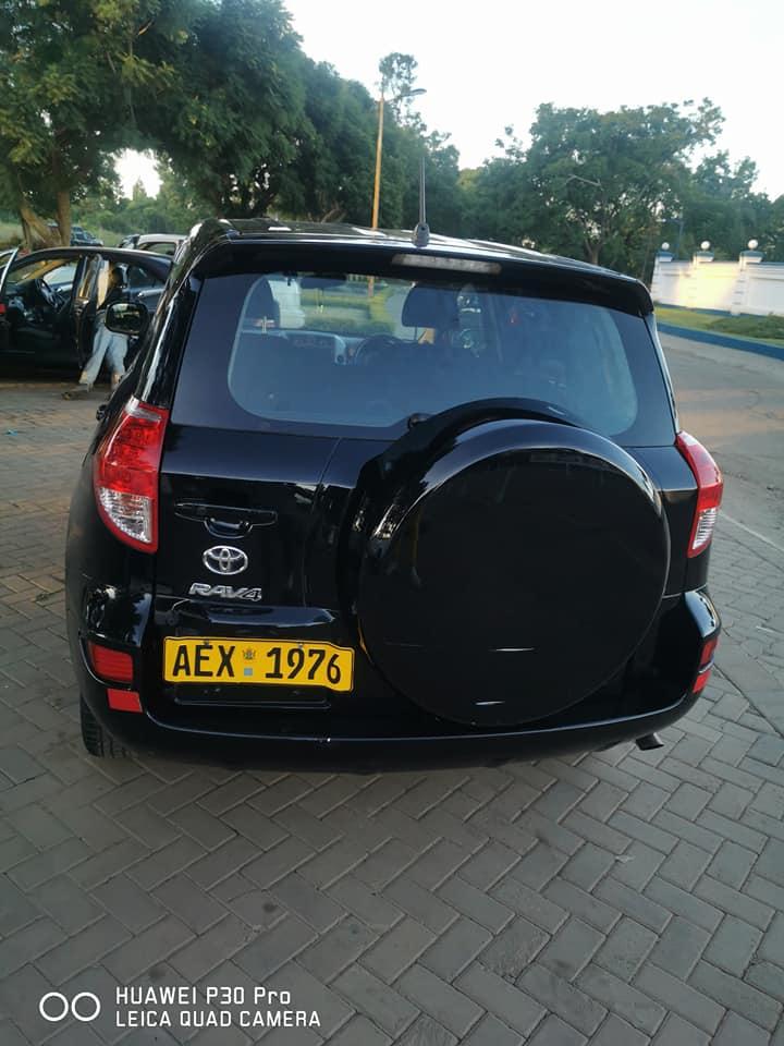 Buy Toyota RAV4 in Harare Price for is 7300 ZWD cars for sale