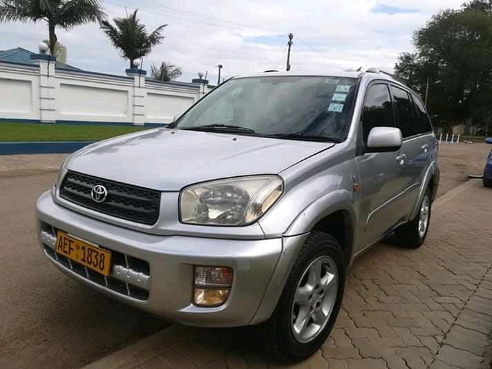 Buy Toyota RAV4 in Zimbabwe - Price for is 4600 ZWD - cars for sale