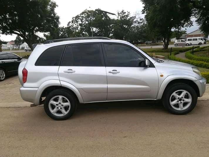 Buy Toyota RAV4 in Harare Price for is 4600 ZWD cars for sale