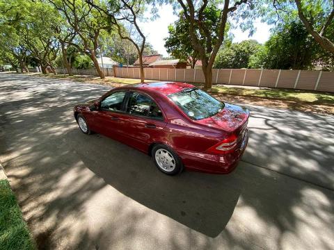 Used Mercedes-Benz C200 Used Mercedes-Benz C200 in Zimbabwe
