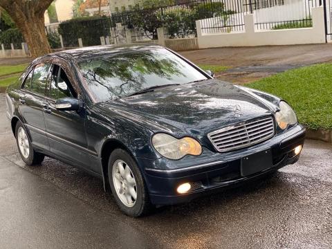 Used Mercedes-Benz C200 Used Mercedes-Benz C200 in Zimbabwe