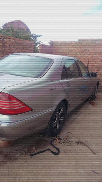 Used Mercedes-Benz S-Class W220 Used Mercedes-Benz S-Class W220 in Zimbabwe