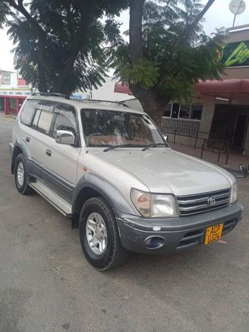Used Toyota Land Cruiser Prado Used Toyota Land Cruiser Prado in Zimbabwe